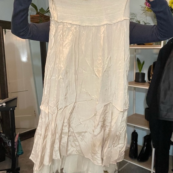 Pale Cream Skirt - Picture 8 of 8